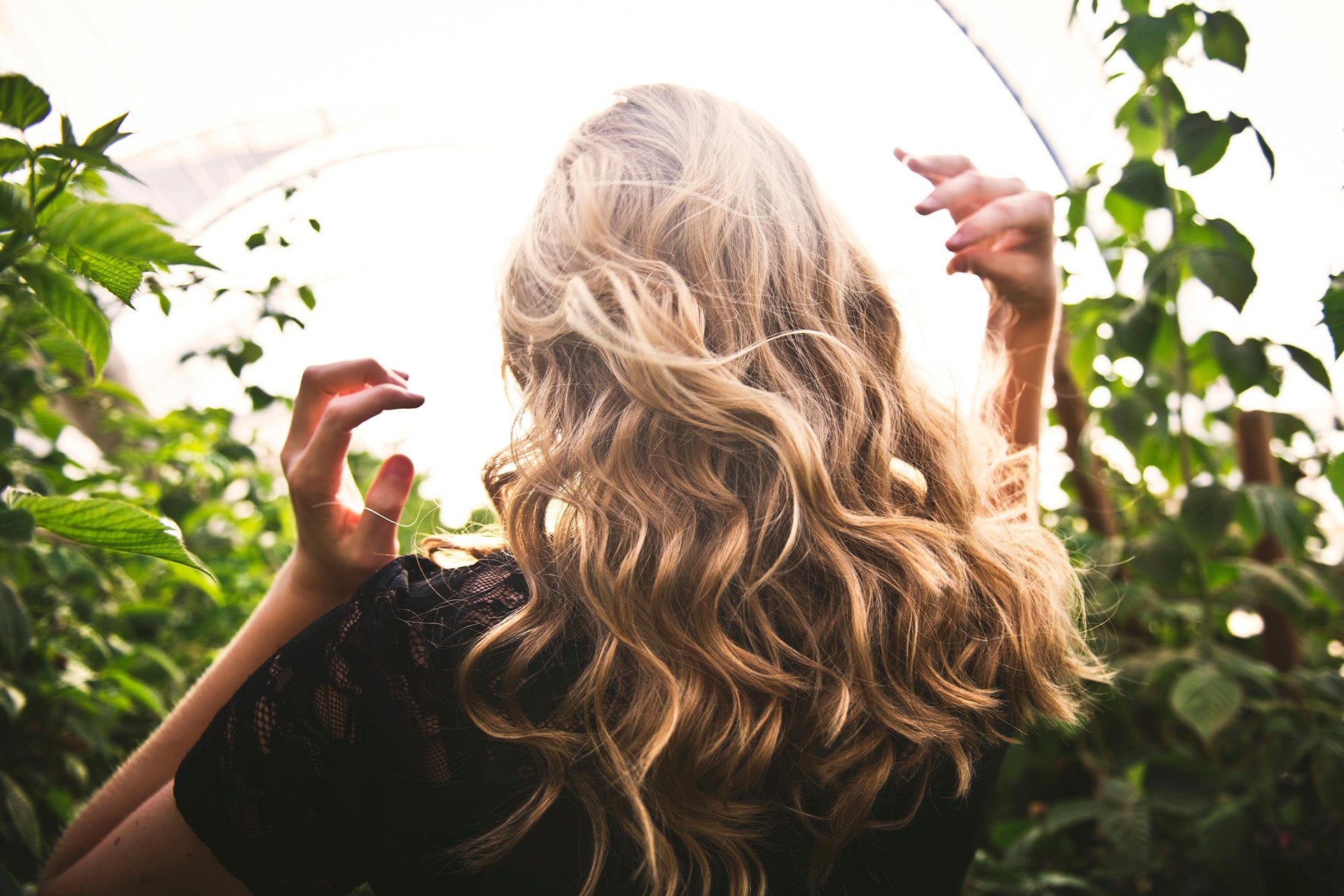 Comment avoir de beaux cheveux brillants ?